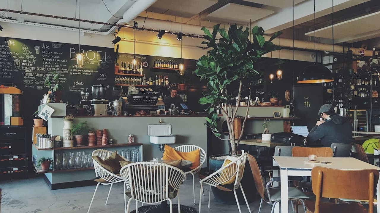 Cafe Booking System Philippines: Why Brunch Spots Need More Than a Phone Number